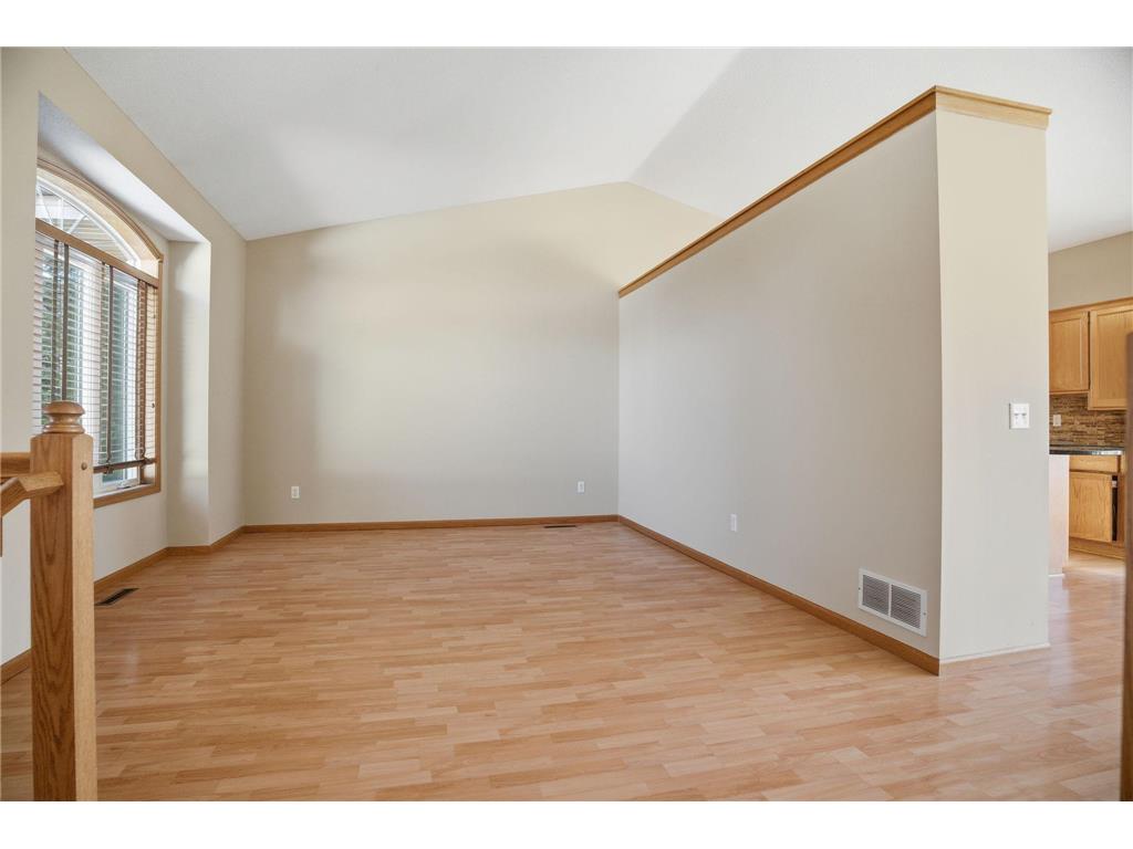 10248 Washington Court NE Blaine MN 55434 6812771 image6