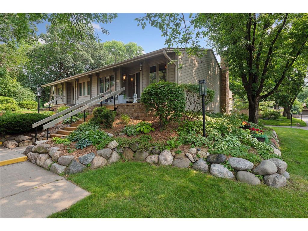 10249 Scarborough Road Bloomington MN 55437 6573468 image1