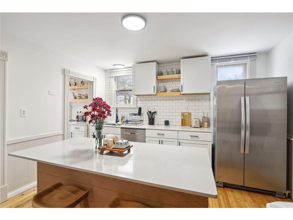 1025 22nd Avenue NE Minneapolis MN 55418 6480980 image1