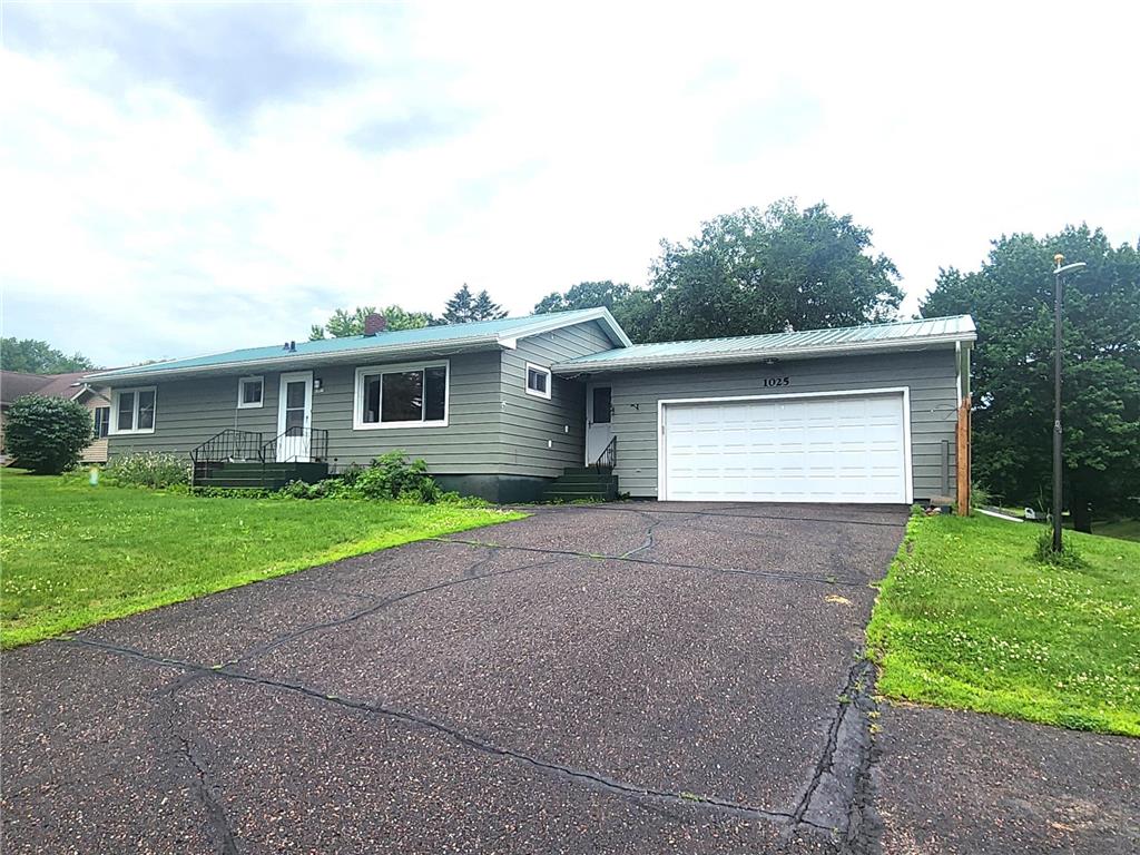 1025 8th Avenue Cumberland WI 54829 6557711 image1