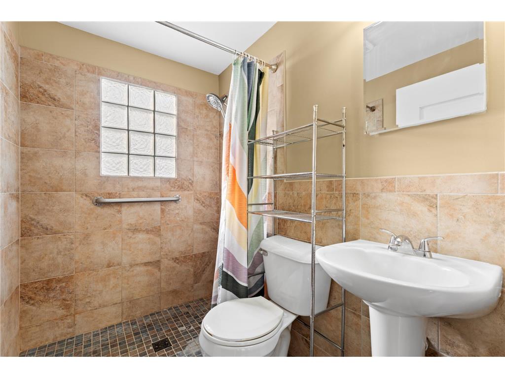 1025 9th Avenue SE Rochester MN 55904 7007240 image18