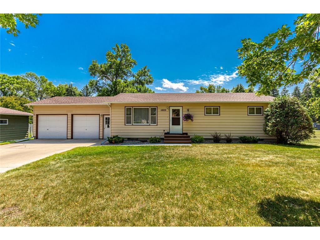 1025 Joseph Street Hawley MN 56549 6405446 image1