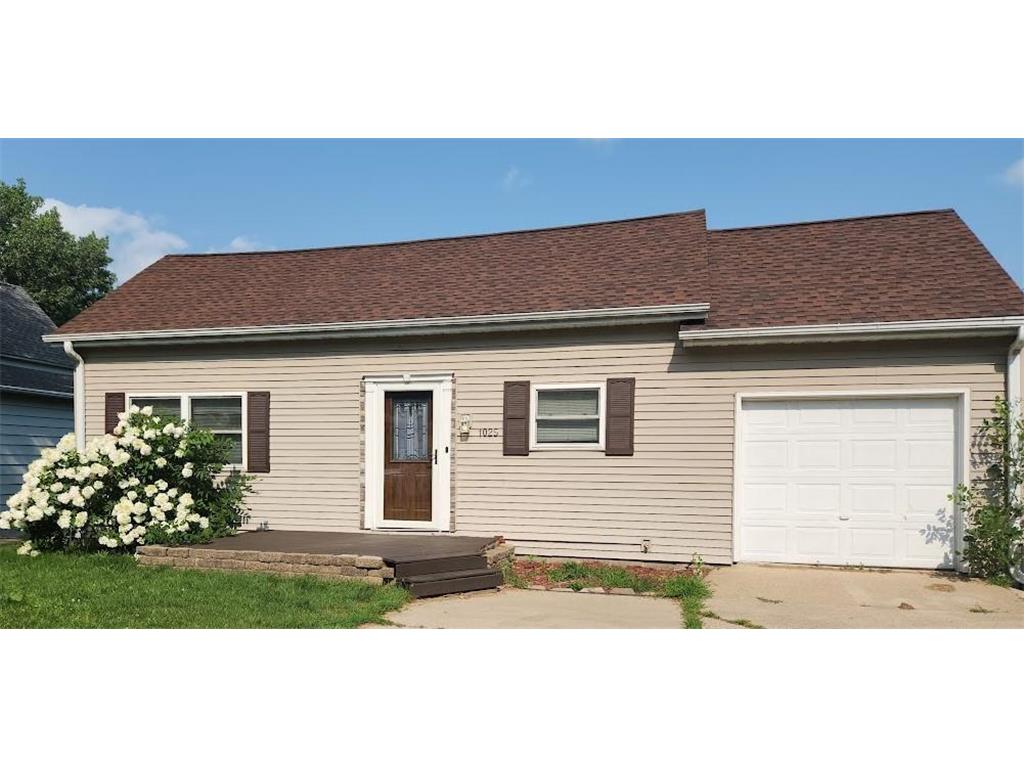 1025 Lakeview Avenue Windom MN 56101 6577463 image1