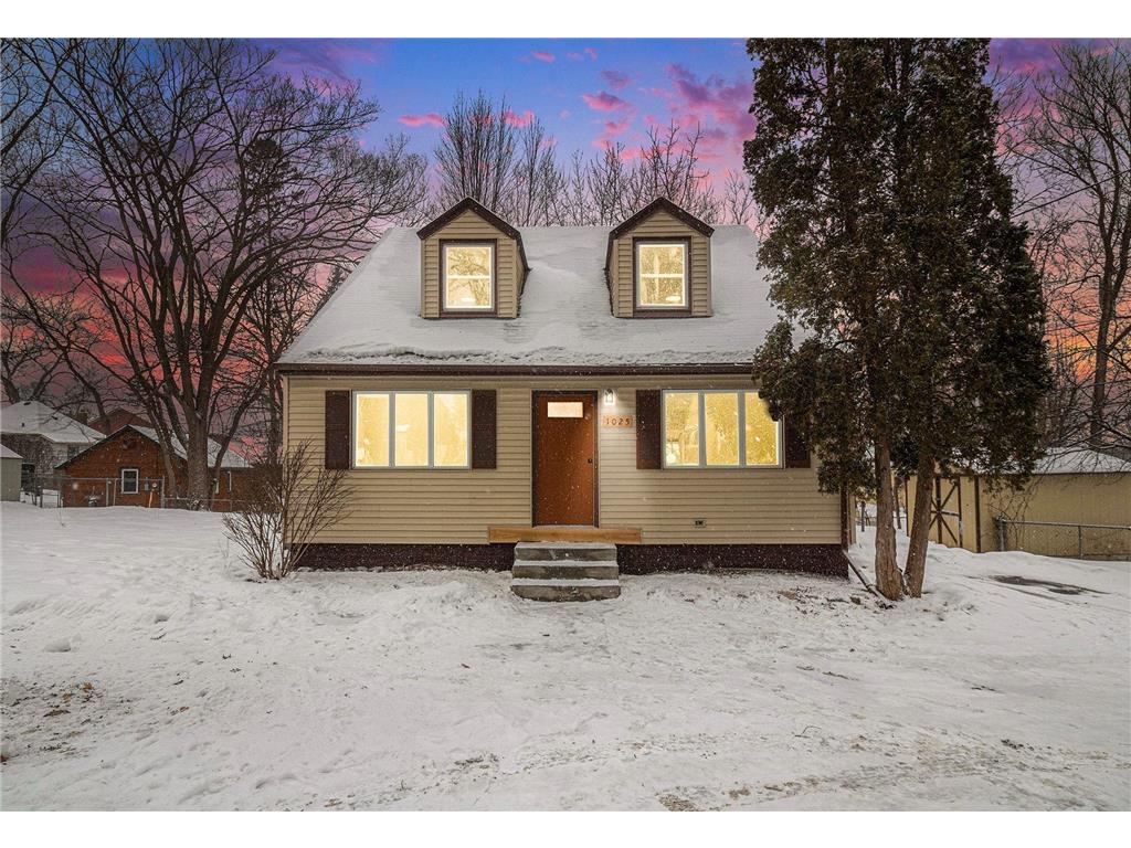 1025 Mahtomedi Avenue Mahtomedi MN 55115 7009599 image1