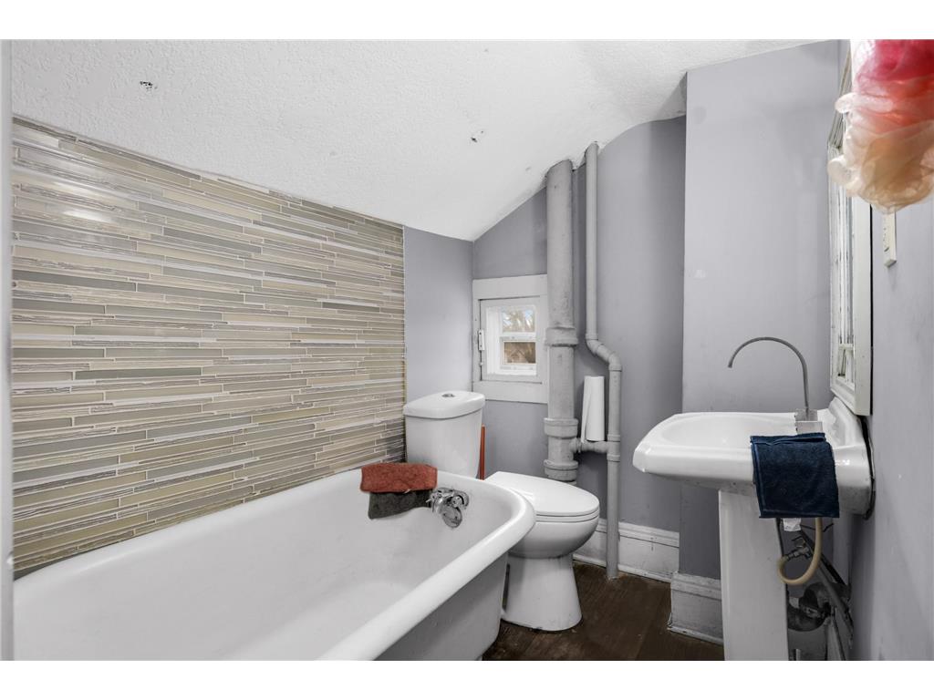 1025 Mclean Avenue Saint Paul MN 55106 7011775 image10