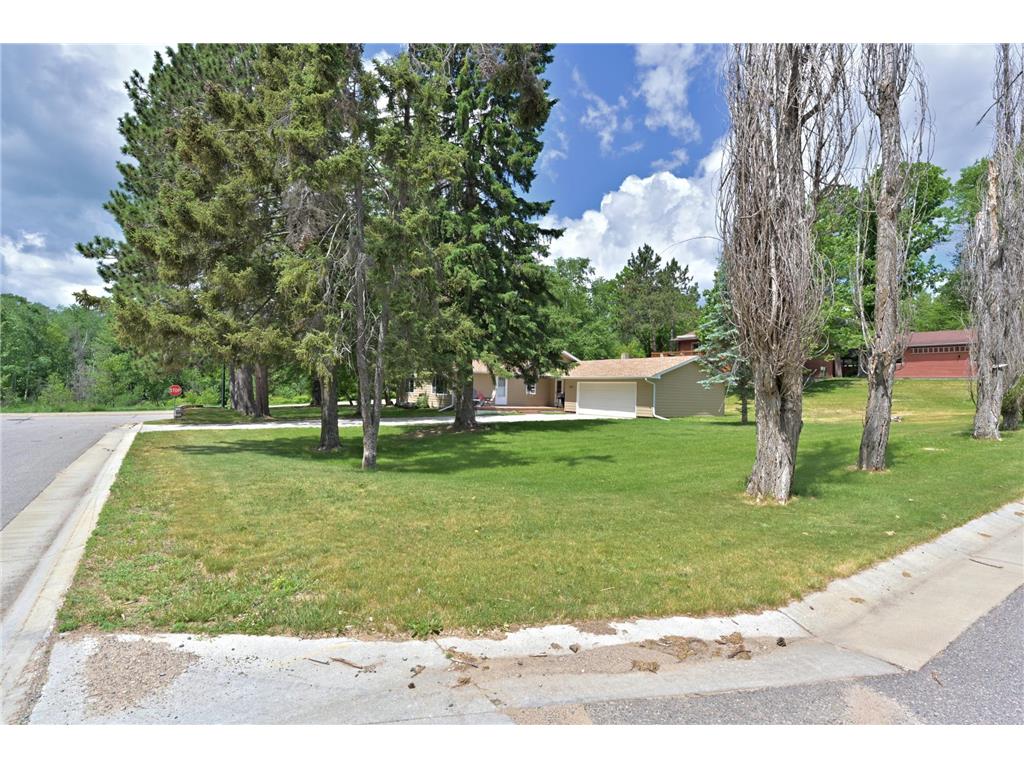 1025 SW 5th Street Grand Rapids MN 55744 7085414 image21