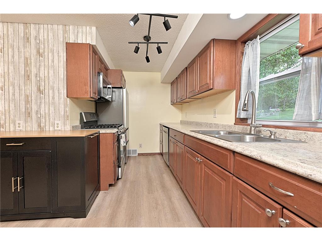 1025 SW 5th Street Grand Rapids MN 55744 7085414 image9