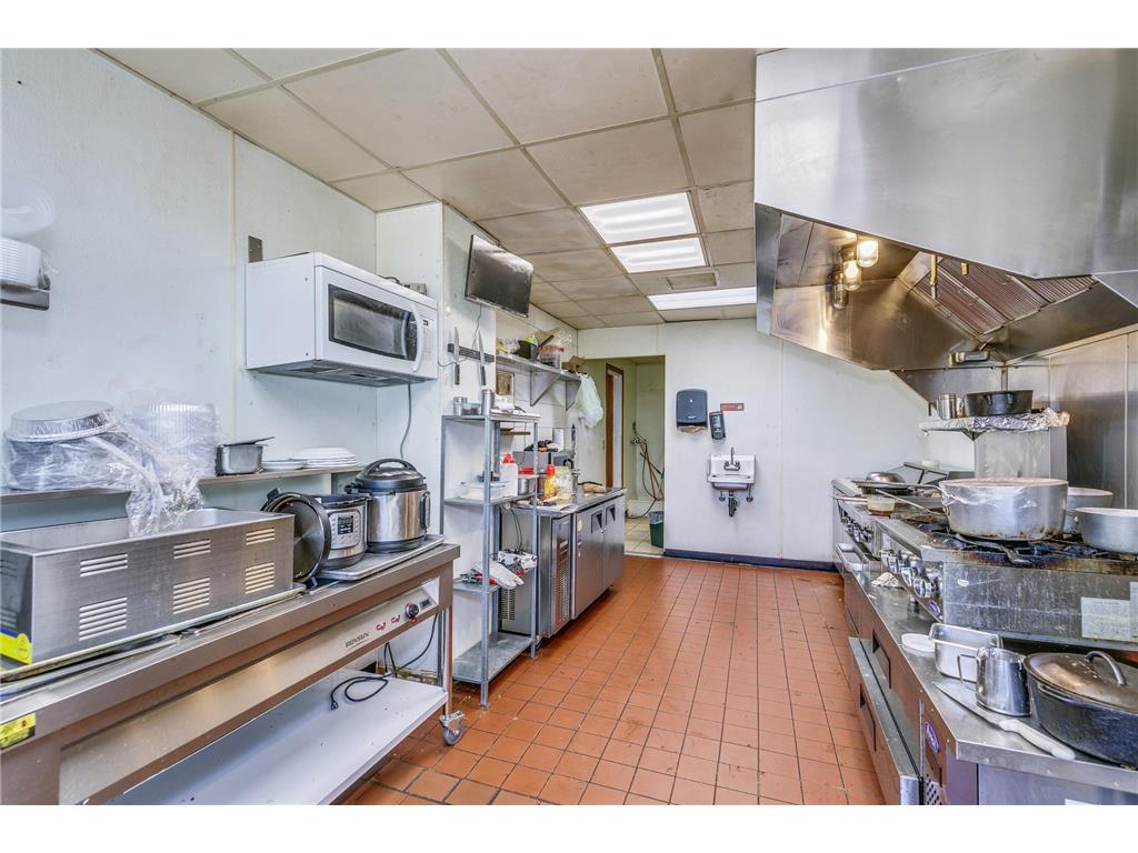 1025 Southview Boulevard South Saint Paul MN 55075 6774400 image9