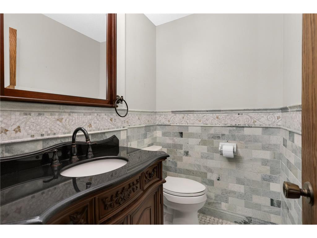10250 Berkshire Road Bloomington MN 55437 7073172 image12