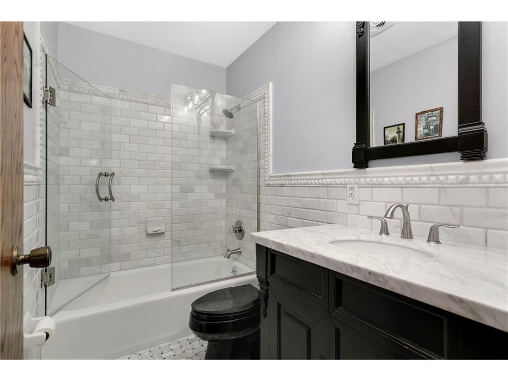 10250 Berkshire Road Bloomington MN 55437 7073172 image16