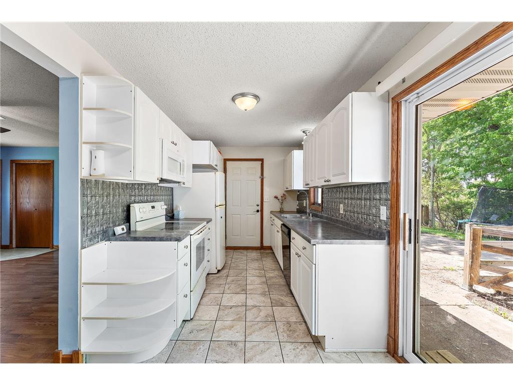 10250 Redwood Street NW Coon Rapids MN 55433 7067945 image6