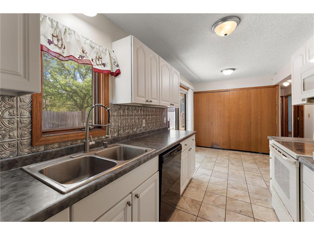 10250 Redwood Street NW Coon Rapids MN 55433 7067945 image8