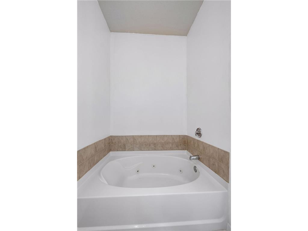 10254 Bleeker Street Woodbury MN 55129 7104088 image21