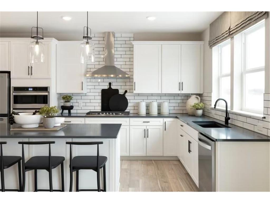 10259 McGregor Boulevard Woodbury MN 55129 7066677 image5