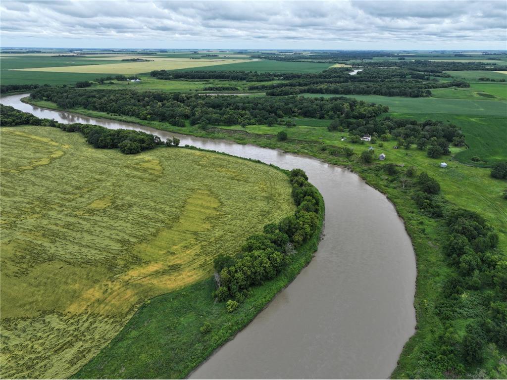 1026 330th Avenue Shelly MN 56568 - Red River 6757389 image1