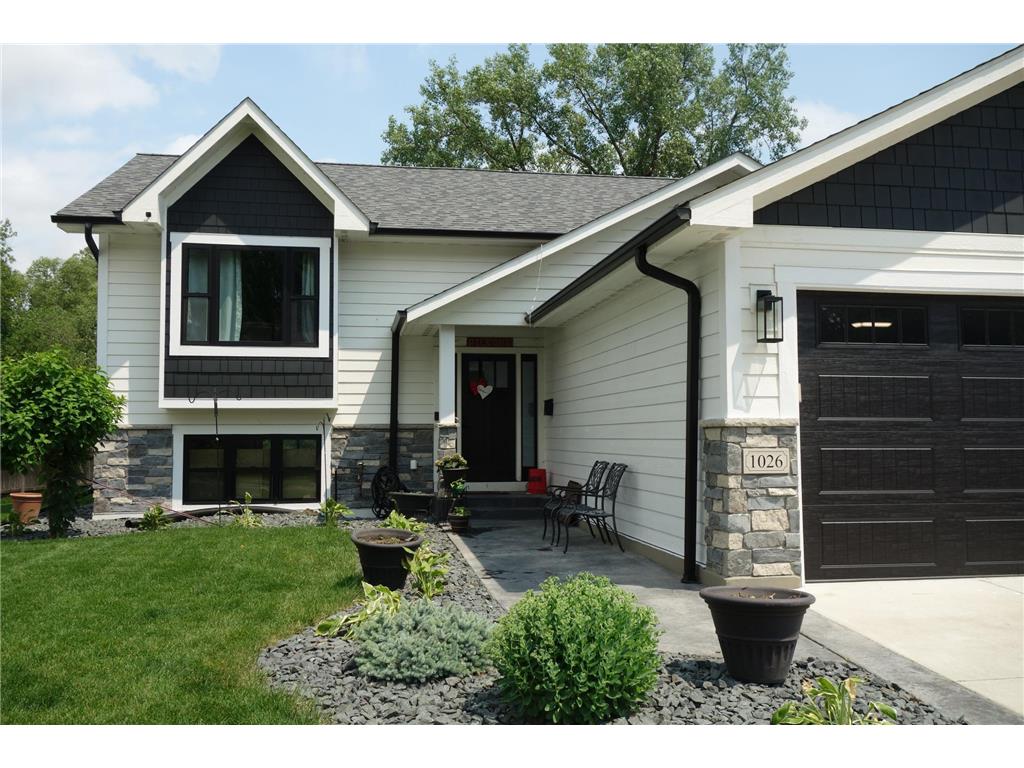 1026 Carrie Street West Saint Paul MN 55118 - Lilly 7102339 image3