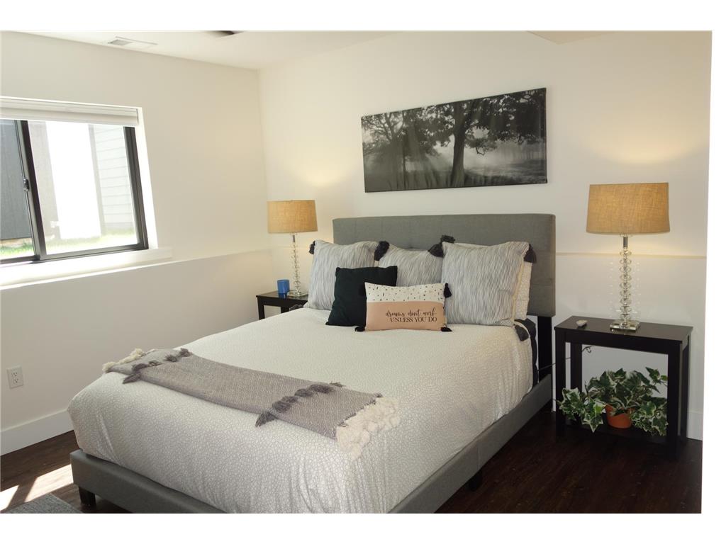1026 Carrie Street West Saint Paul MN 55118 - Lilly 7102339 image31