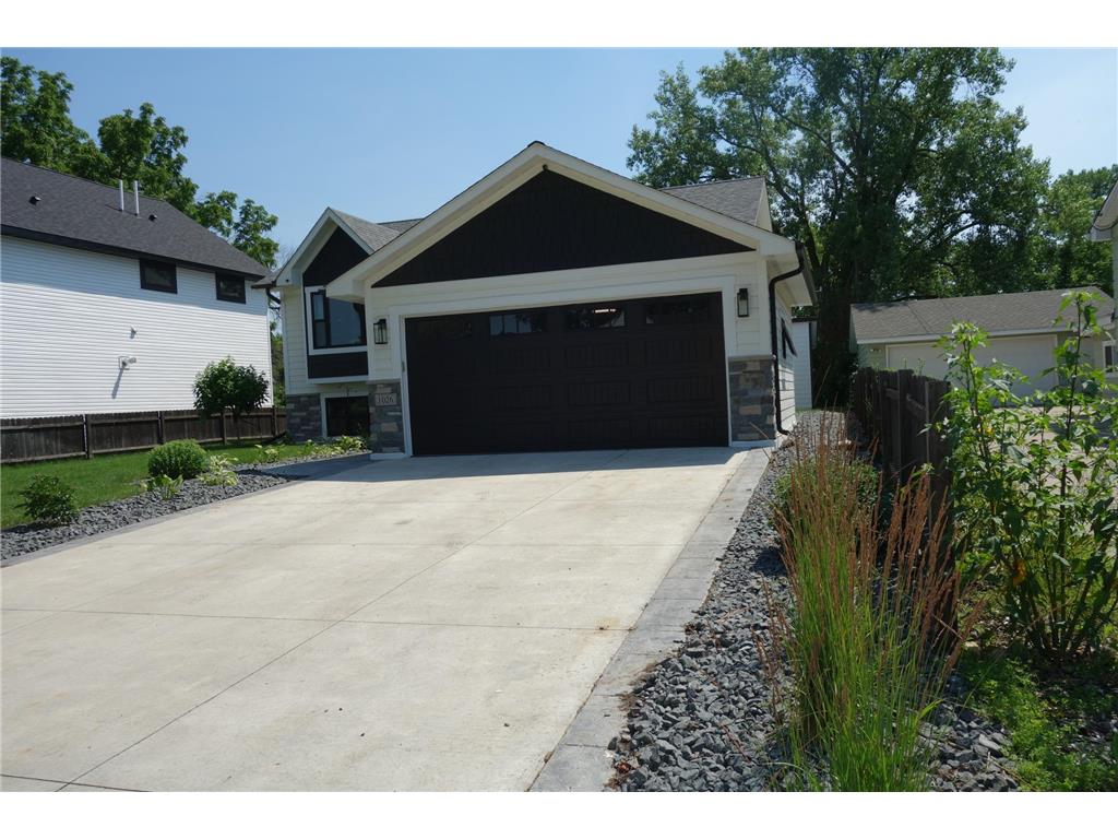 1026 Carrie Street West Saint Paul MN 55118 - Lilly 7102339 image4