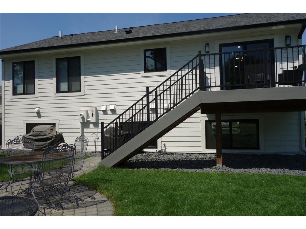 1026 Carrie Street West Saint Paul MN 55118 - Lilly 7102339 image43