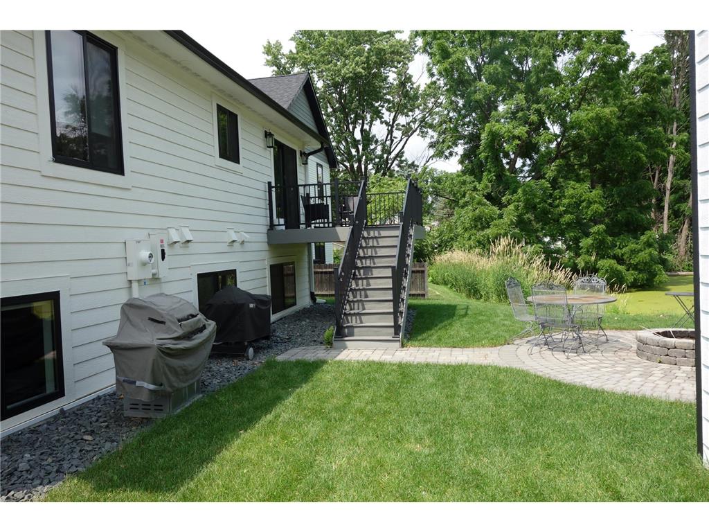 1026 Carrie Street West Saint Paul MN 55118 - Lilly 7102339 image44