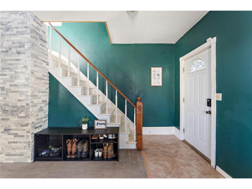 1026 Churchill Street Saint Paul MN 55103 7053430 image4