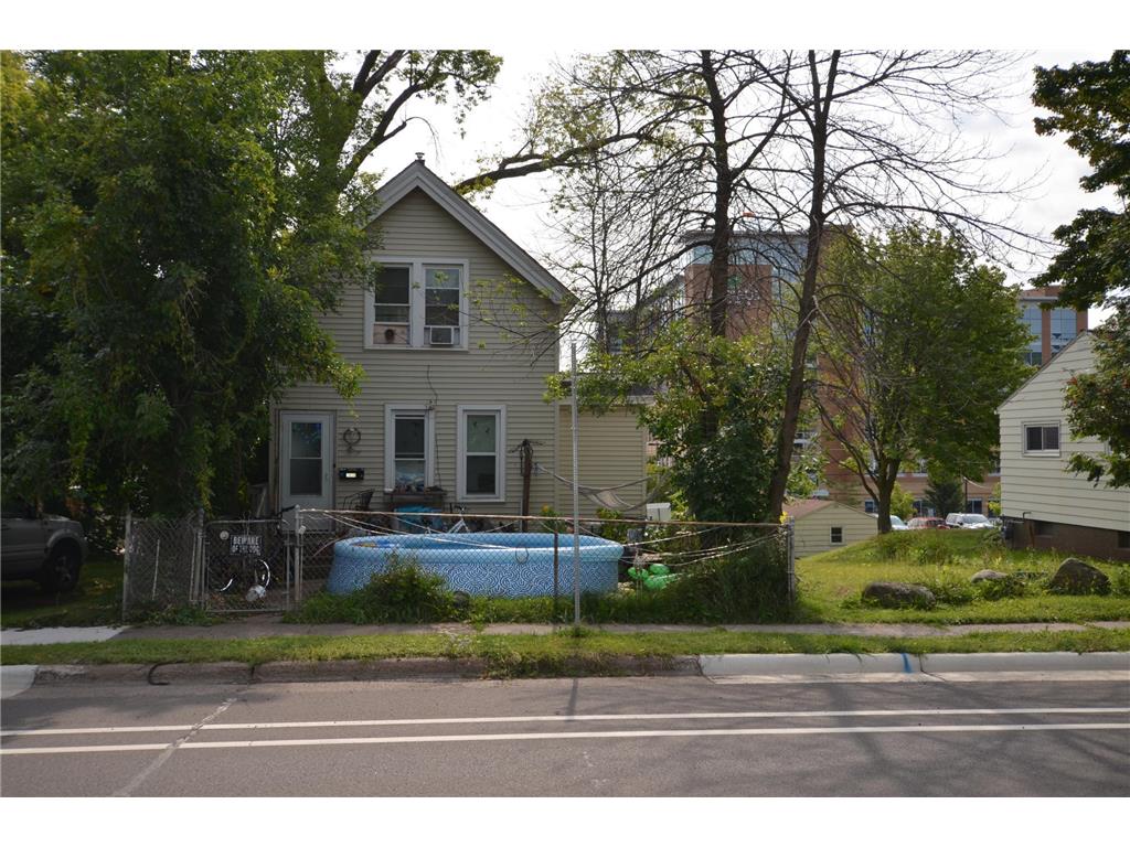 1026 E 3rd Street Duluth MN 55805 7055732 image1