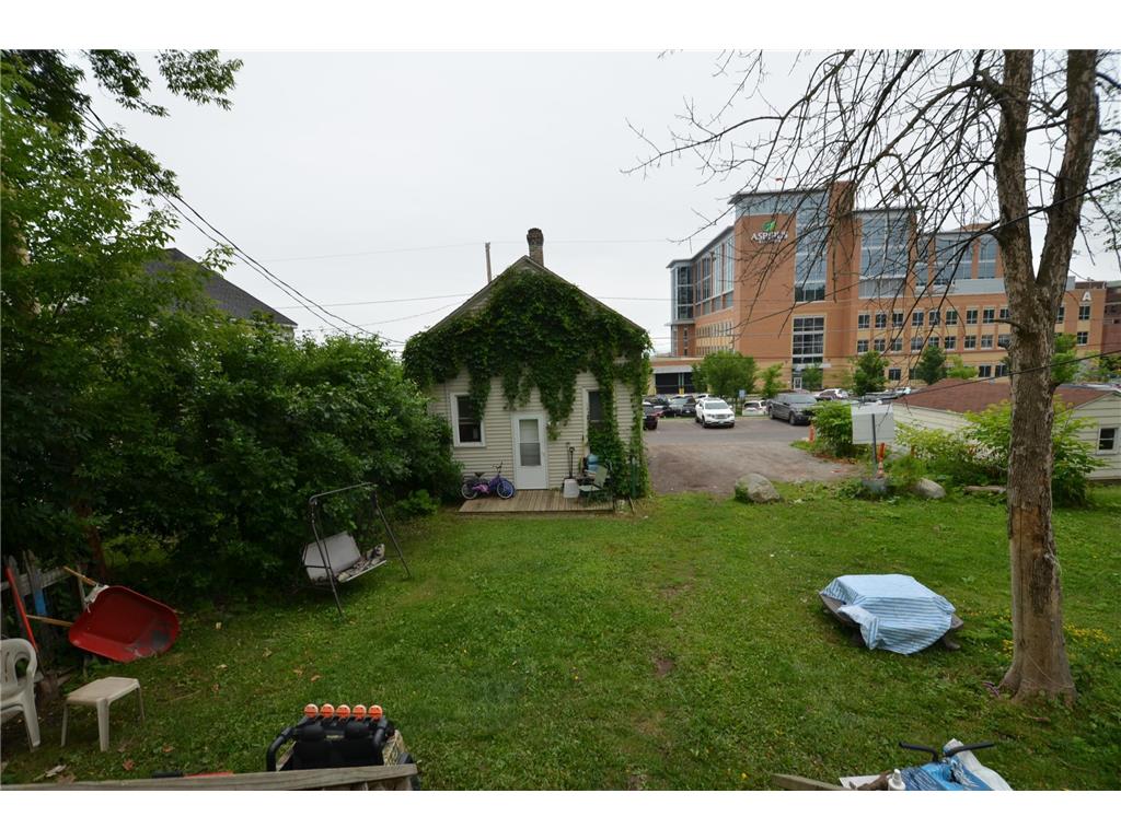 1026 E 3rd Street Duluth MN 55805 7055732 image3