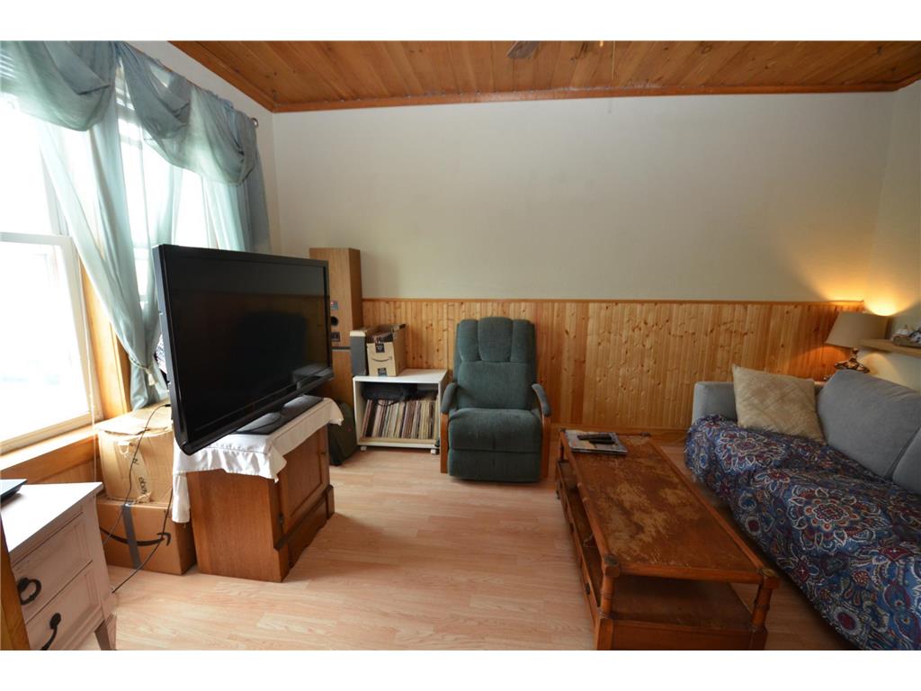 1026 E 3rd Street Duluth MN 55805 7055732 image8