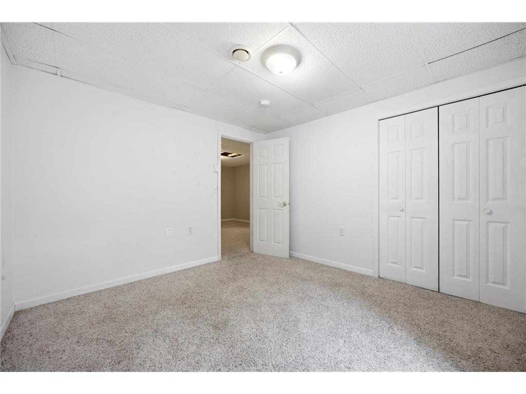 1026 OAK Street N Fargo ND 58102 7090637 image21