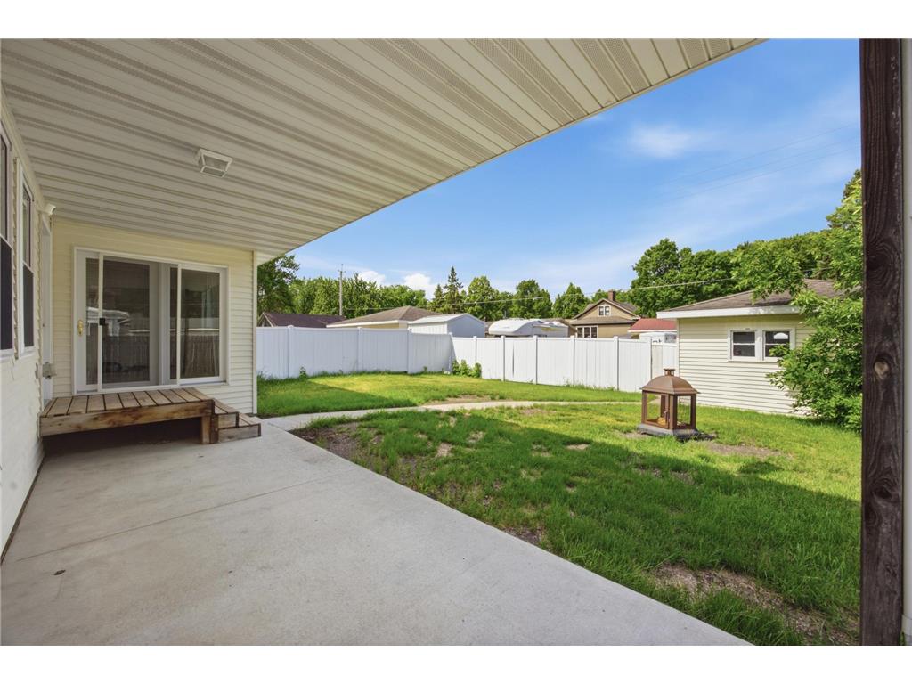 1026 OAK Street N Fargo ND 58102 7090637 image25