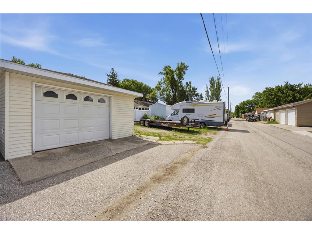 1026 OAK Street N Fargo ND 58102 7090637 image28