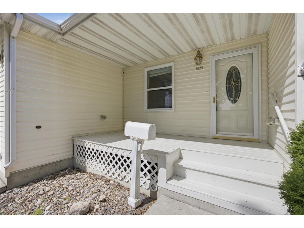 1026 OAK Street N Fargo ND 58102 7090637 image3