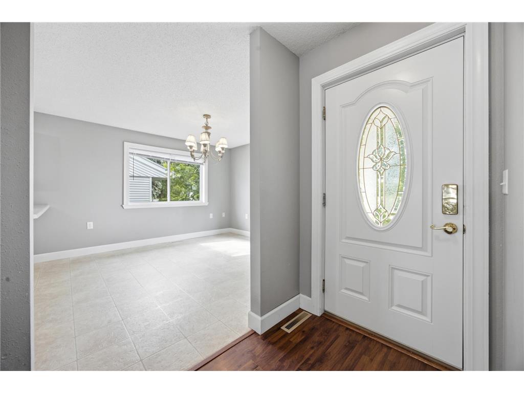 1026 OAK Street N Fargo ND 58102 7090637 image4