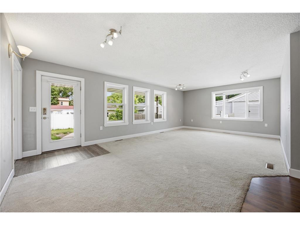 1026 OAK Street N Fargo ND 58102 7090637 image7