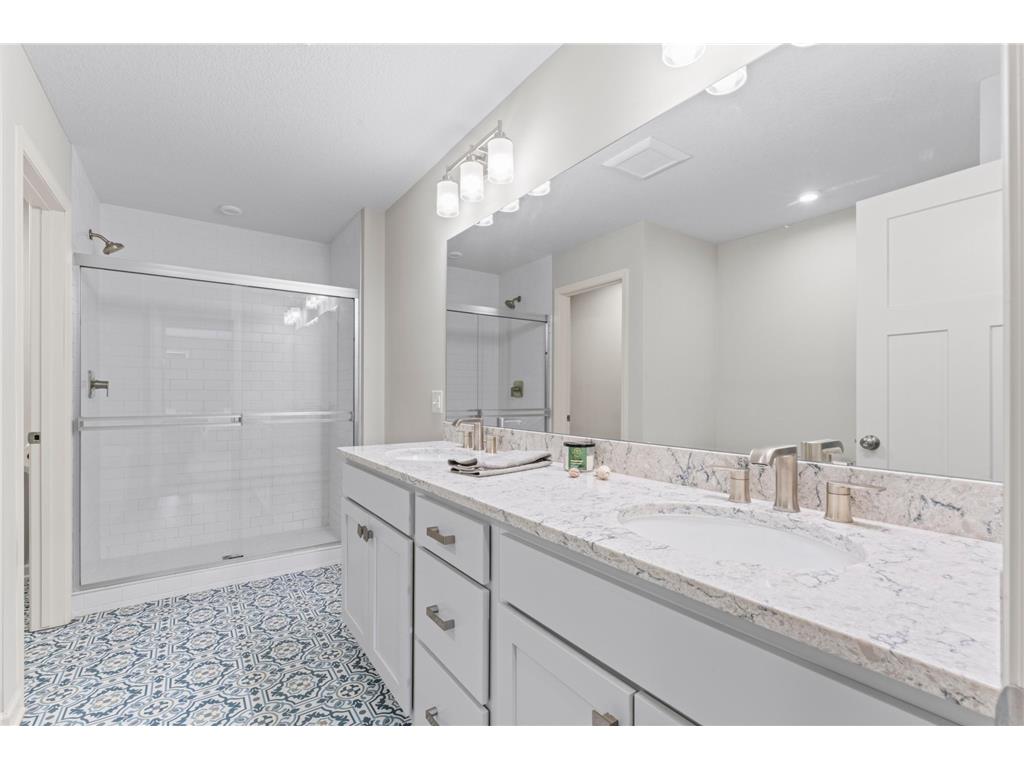 1026 Oakwood Road Newport MN 55055 7014433 image10