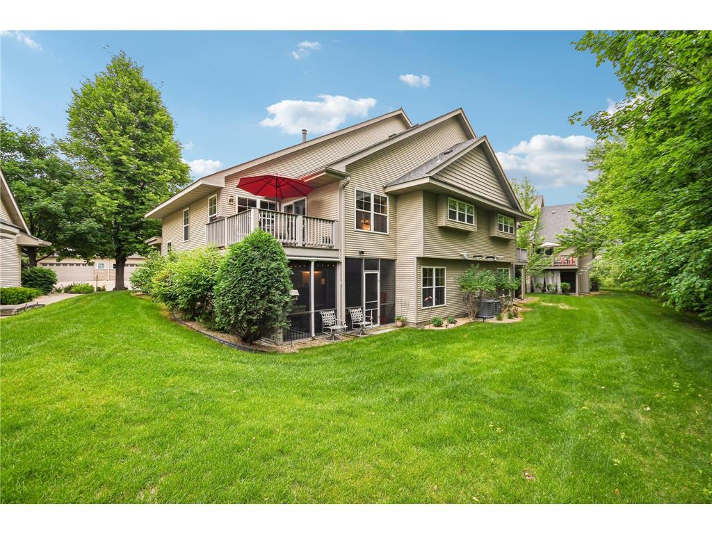 1026 Saint Johns Bay Woodbury MN 55129 7088407 image1