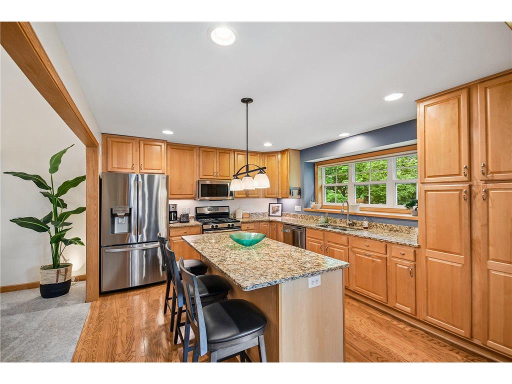 1026 Saint Johns Bay Woodbury MN 55129 7088407 image15