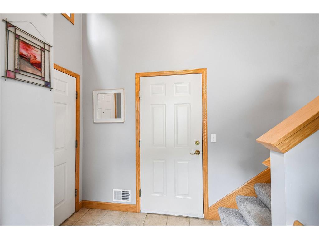 1026 Saint Johns Bay Woodbury MN 55129 7088407 image39