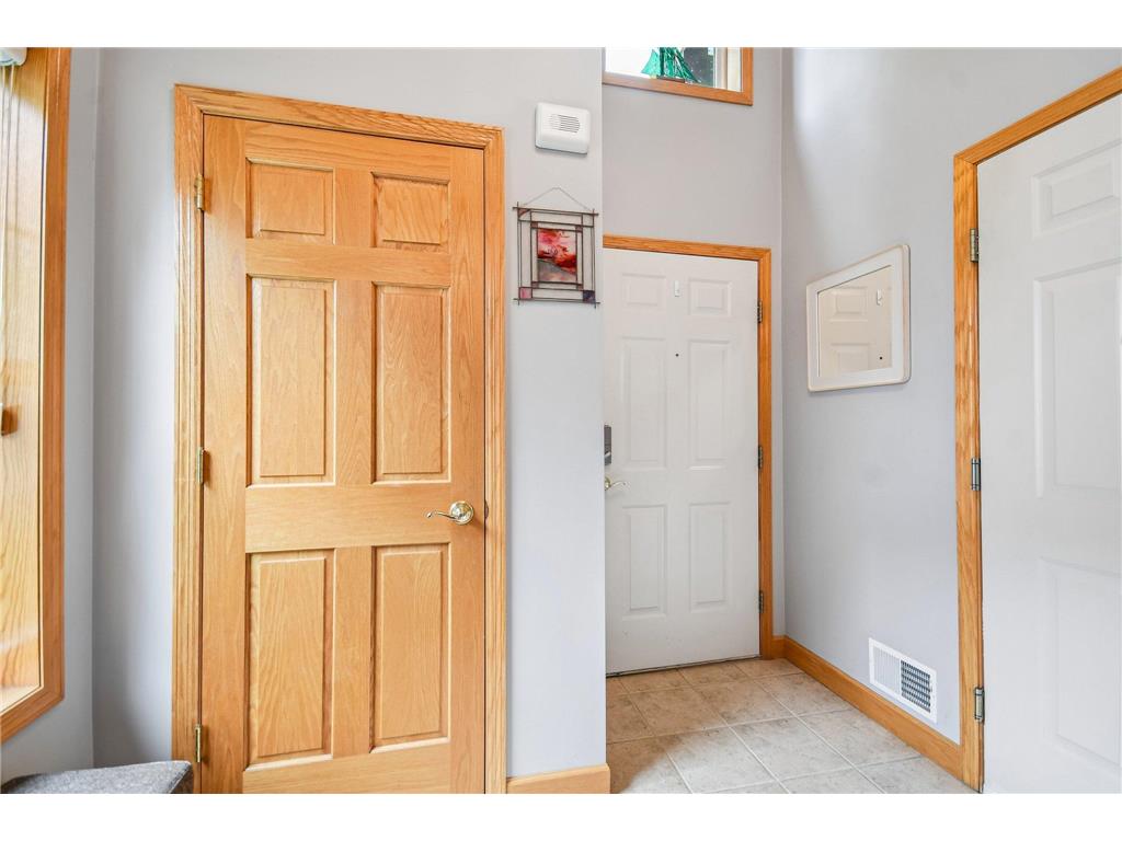 1026 Saint Johns Bay Woodbury MN 55129 7088407 image41