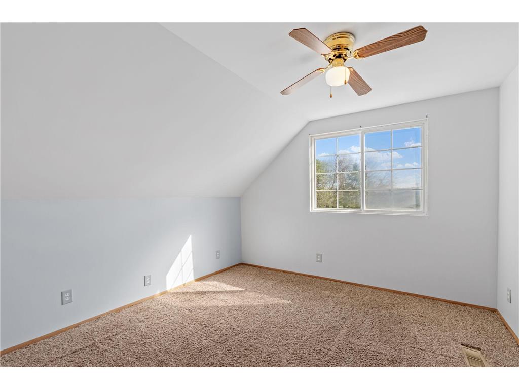 1026 Summit Avenue South Saint Paul MN 55075 7063169 image23