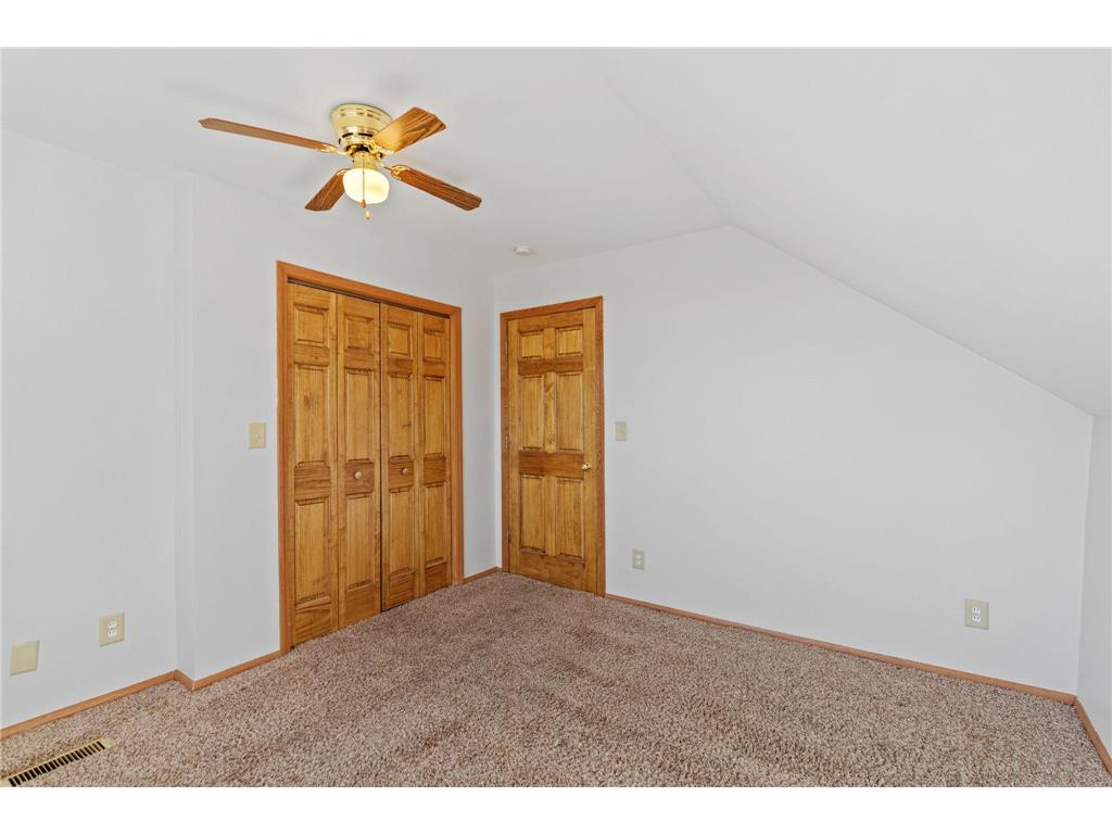 1026 Summit Avenue South Saint Paul MN 55075 7063169 image25