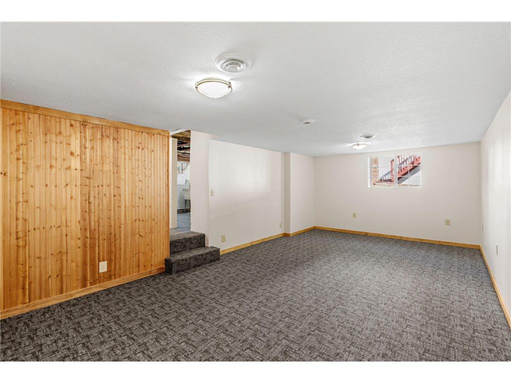 1026 Summit Avenue South Saint Paul MN 55075 7063169 image32