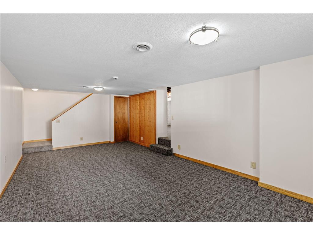 1026 Summit Avenue South Saint Paul MN 55075 7063169 image34