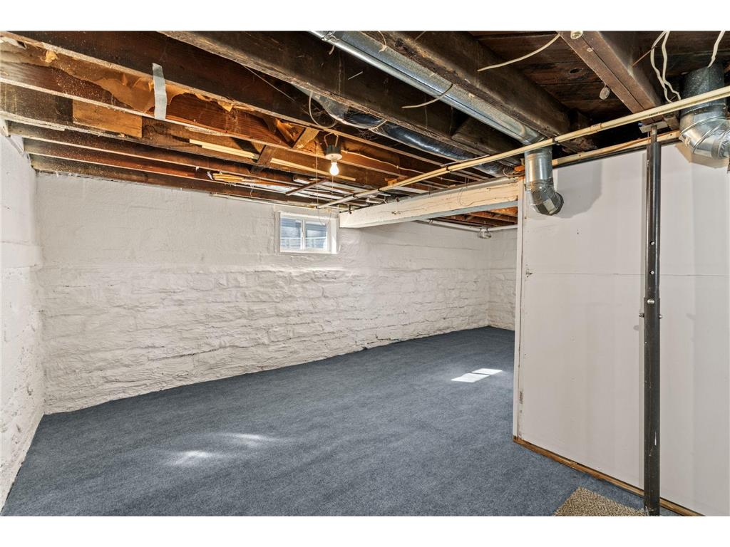 1026 Summit Avenue South Saint Paul MN 55075 7063169 image35