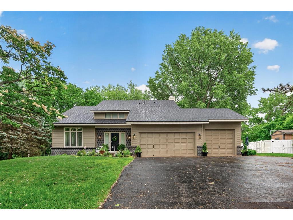 10261 Phaeton Drive Eden Prairie MN 55347 7038627 image1