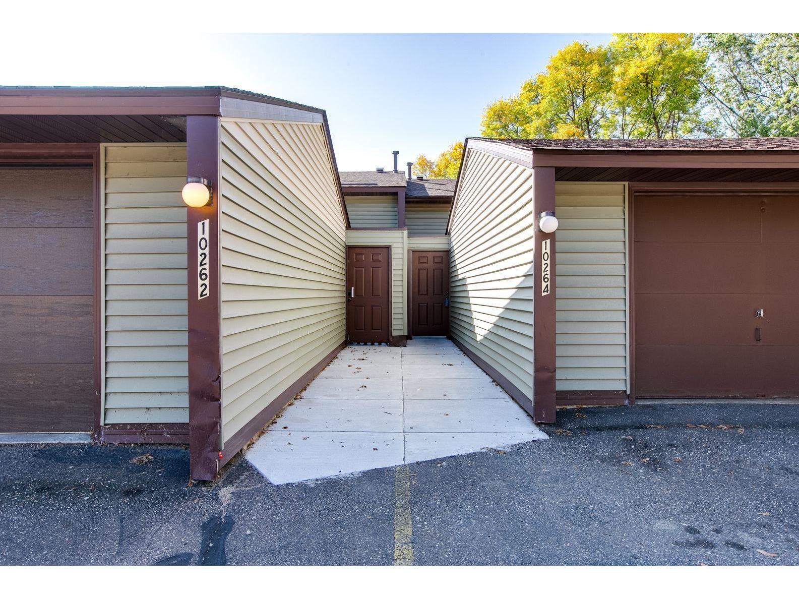 10264 Hanson Boulevard NW Coon Rapids MN 55433 6107440 image1