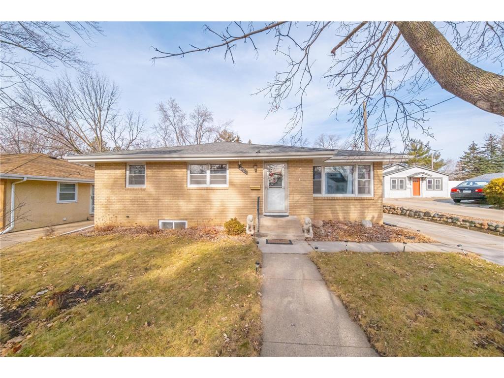 1027 43rd Avenue NE Columbia Heights MN 55421 6518593 image1