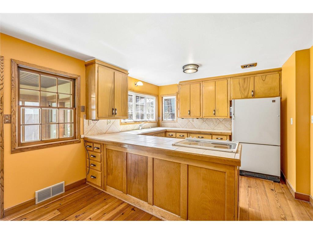 1027 Cedar Avenue Albert Lea MN 56007 7006332 image10