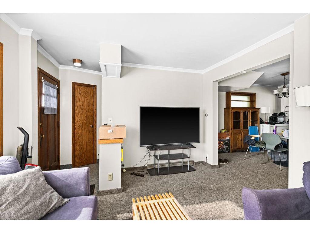 1027 E 9th Street Duluth MN 55805 7041886 image7