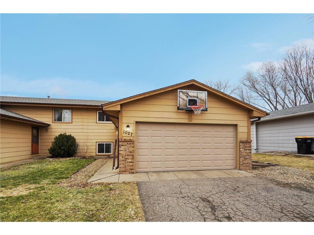 1027 Eastview Circle Shakopee MN 55379 7032294 image1
